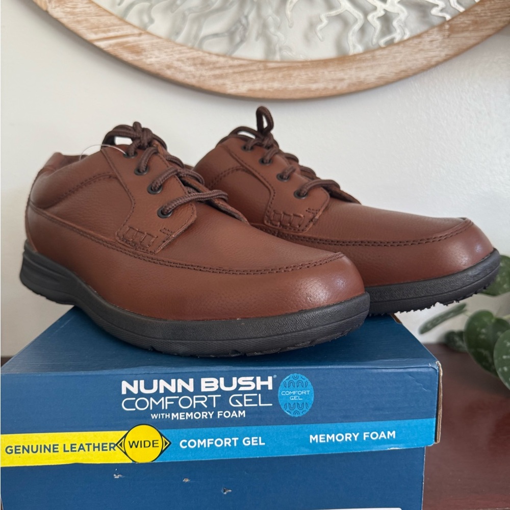 Nunn Bush Brown Leather Oxfords with Moc-Toe Design